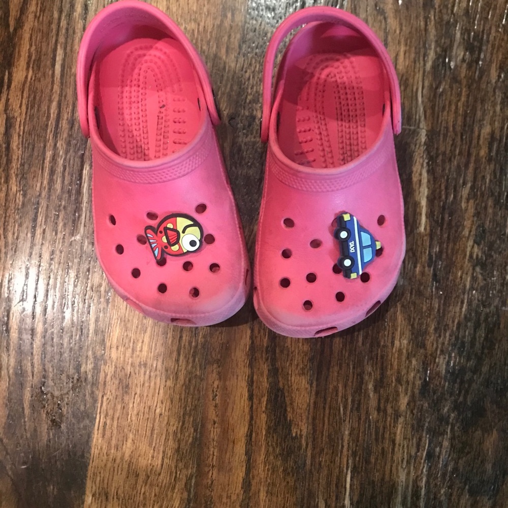 Girls crocs
